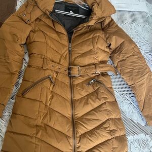 Zara Women's Brown Belted Puffer Coat